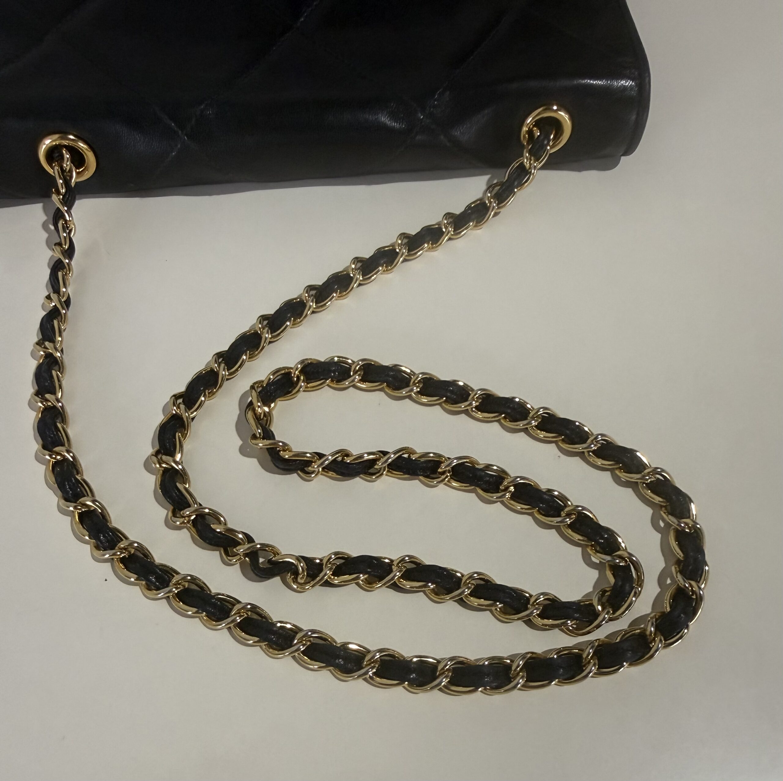 Bolso Chanel vintage - Imagen 11