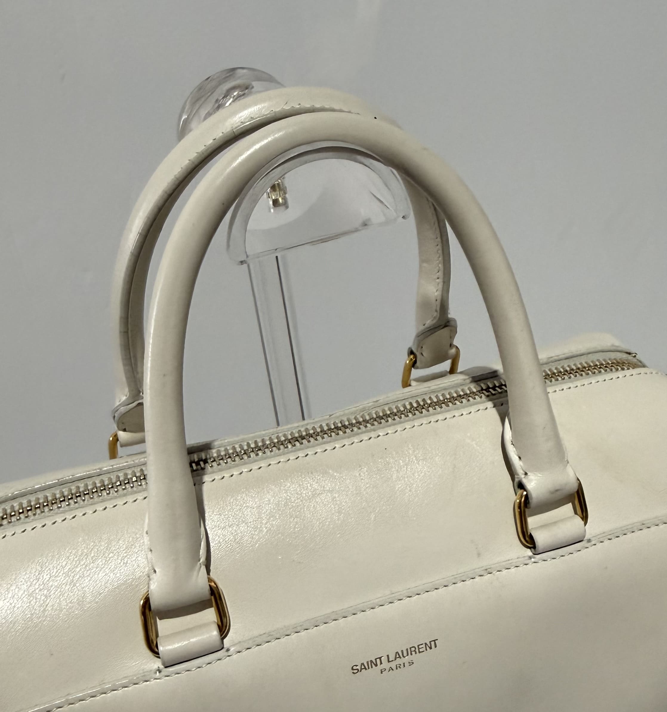 Saint Laurent Duffle Beige - Imagen 7