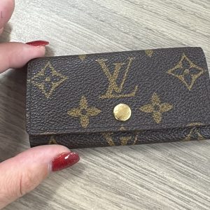 LOUIS VUITTON PORTALLAVES