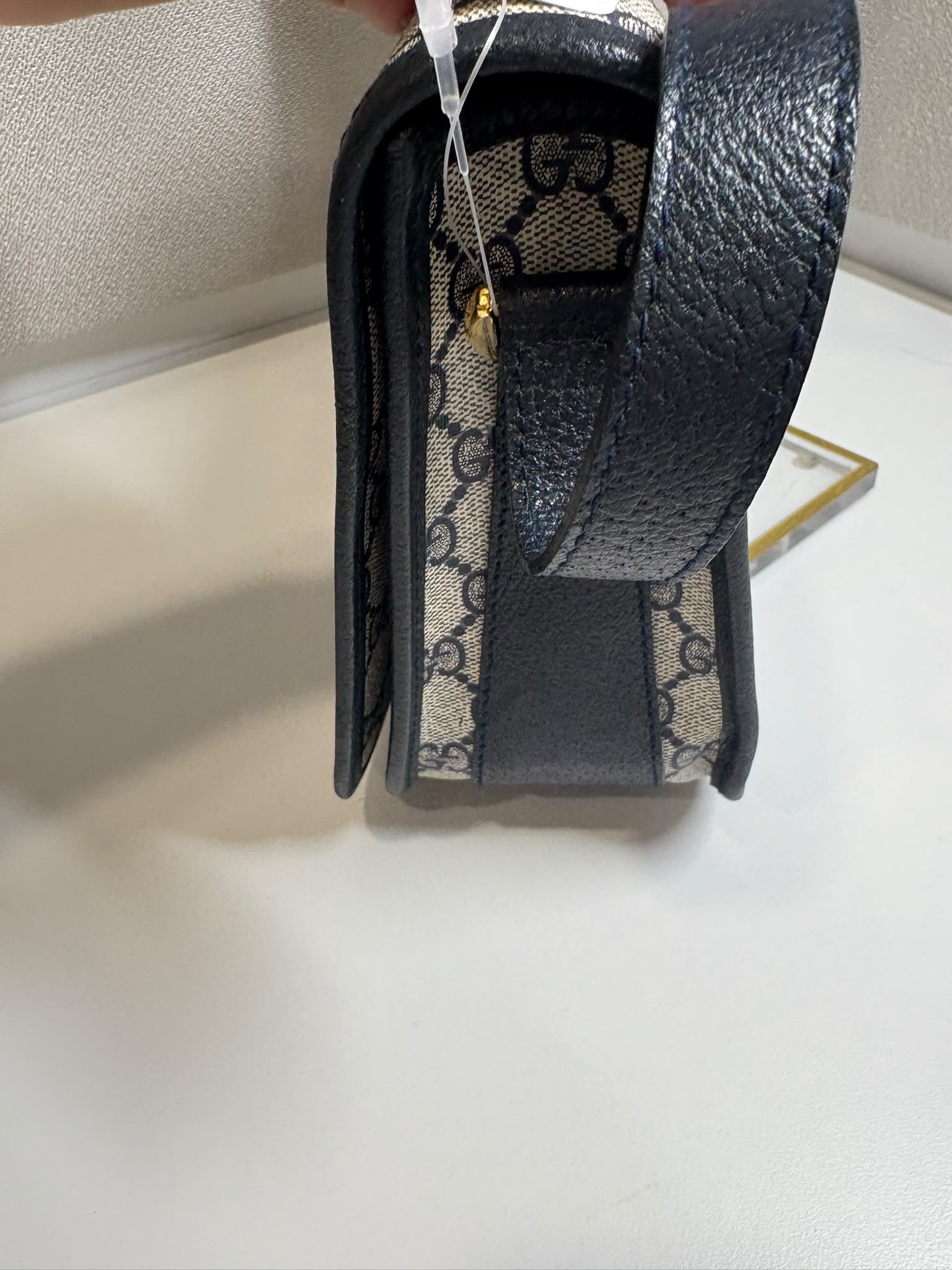 Gucci GG Supreme Messenger Bag - Imagen 8