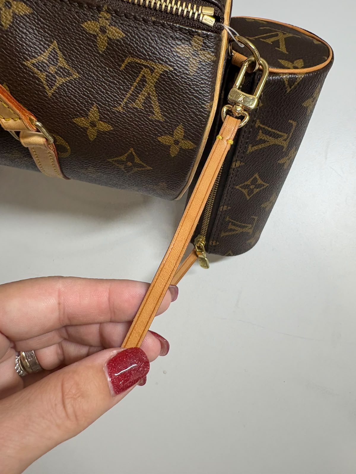 Louis Vuitton Papillon 30 Monogram Canvas con Mini Papillon - Imagen 18