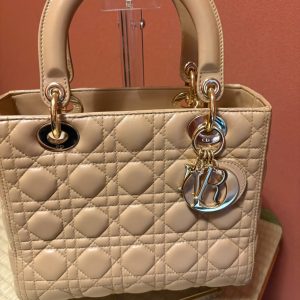 Christian Dior Lady Dior Medium Cannage