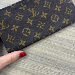 LOUIS VUITTON CARTERA MONOGRAM