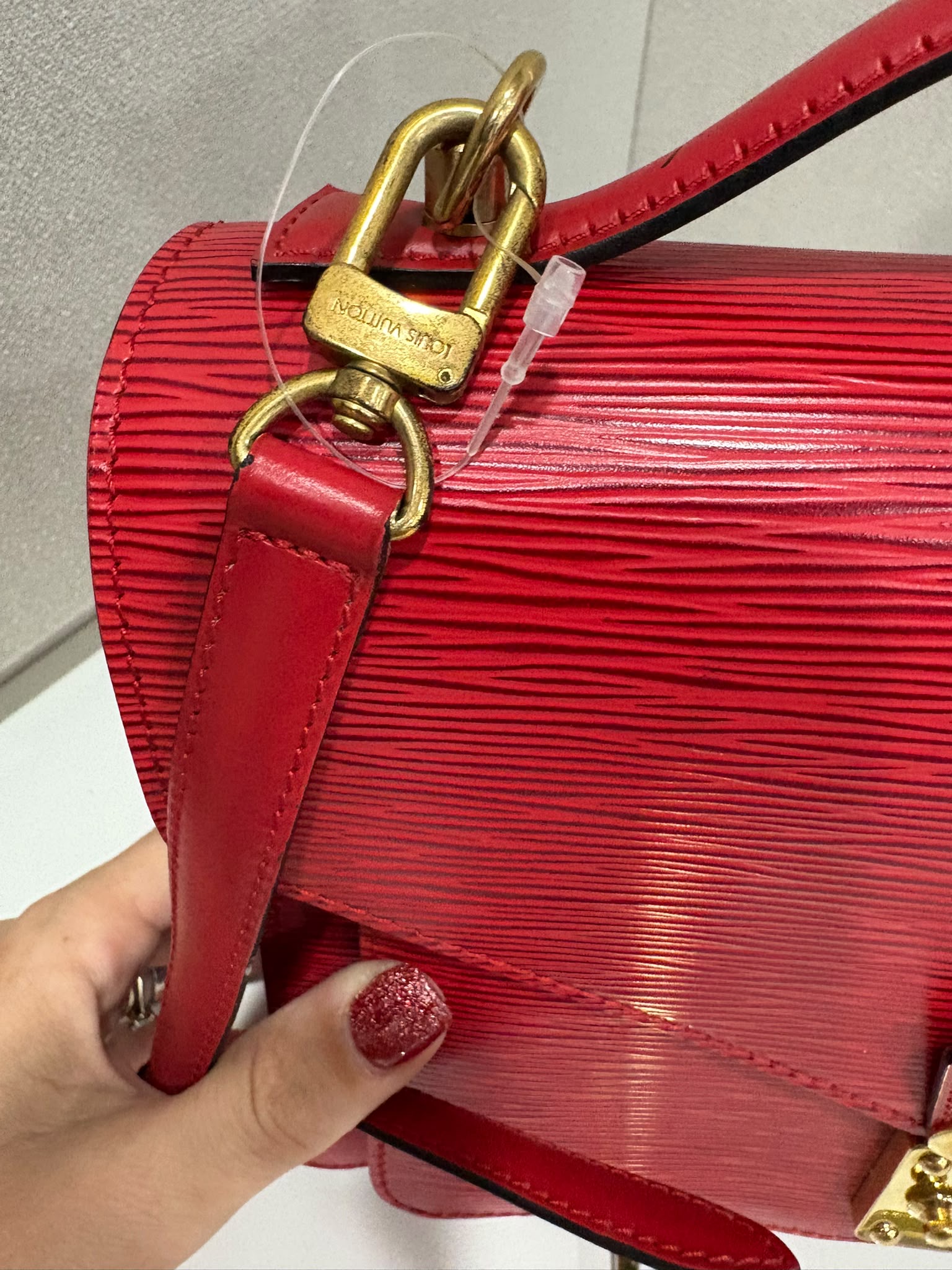 Louis Vuitton Monceau Epi Rouge - Imagen 3
