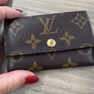 LOUIS VUITTON PORTALLAVES