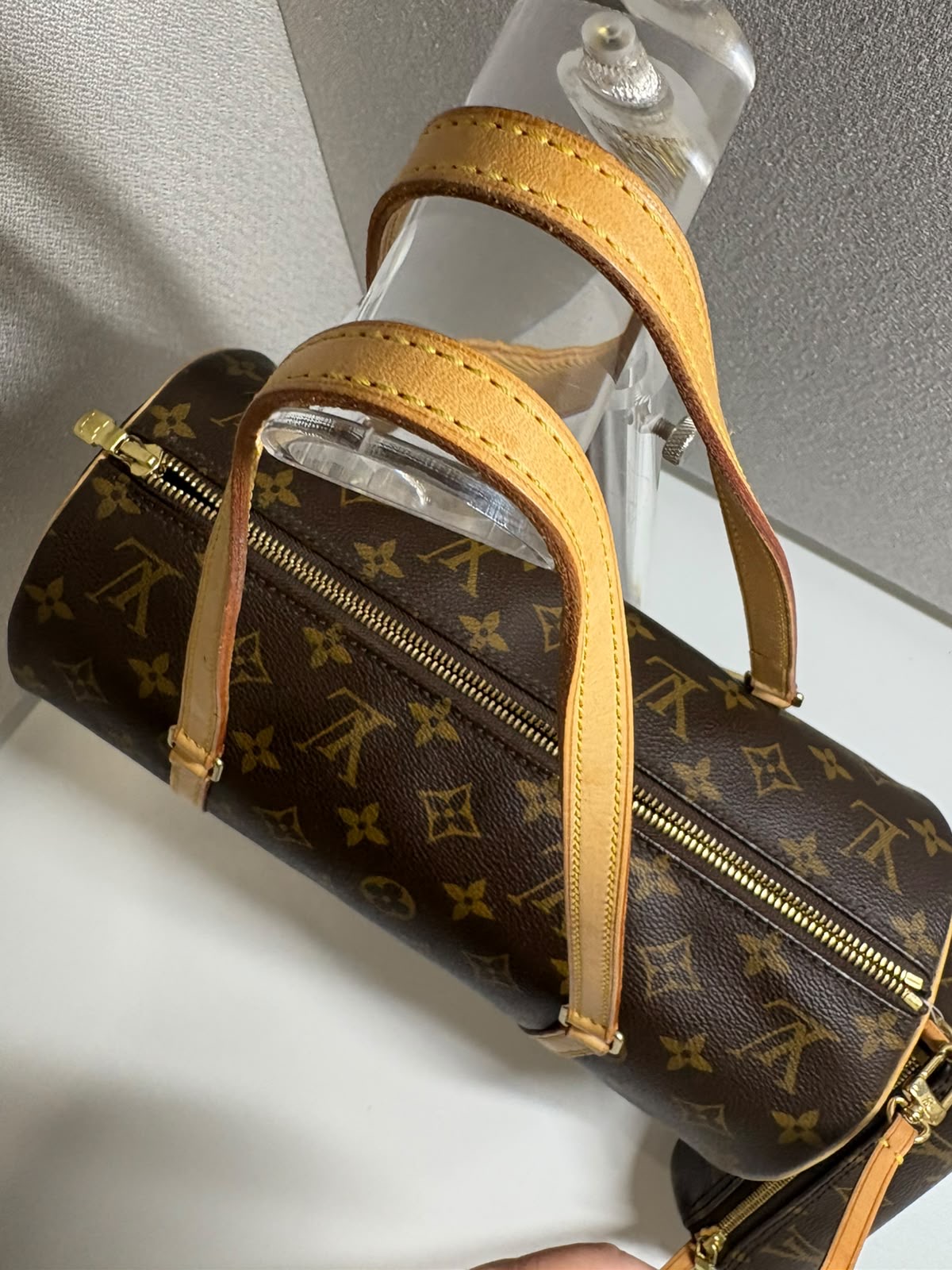 Louis Vuitton Papillon 30 Monogram Canvas con Mini Papillon - Imagen 16