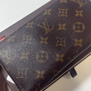 LOUIS VUITTON CARTERA