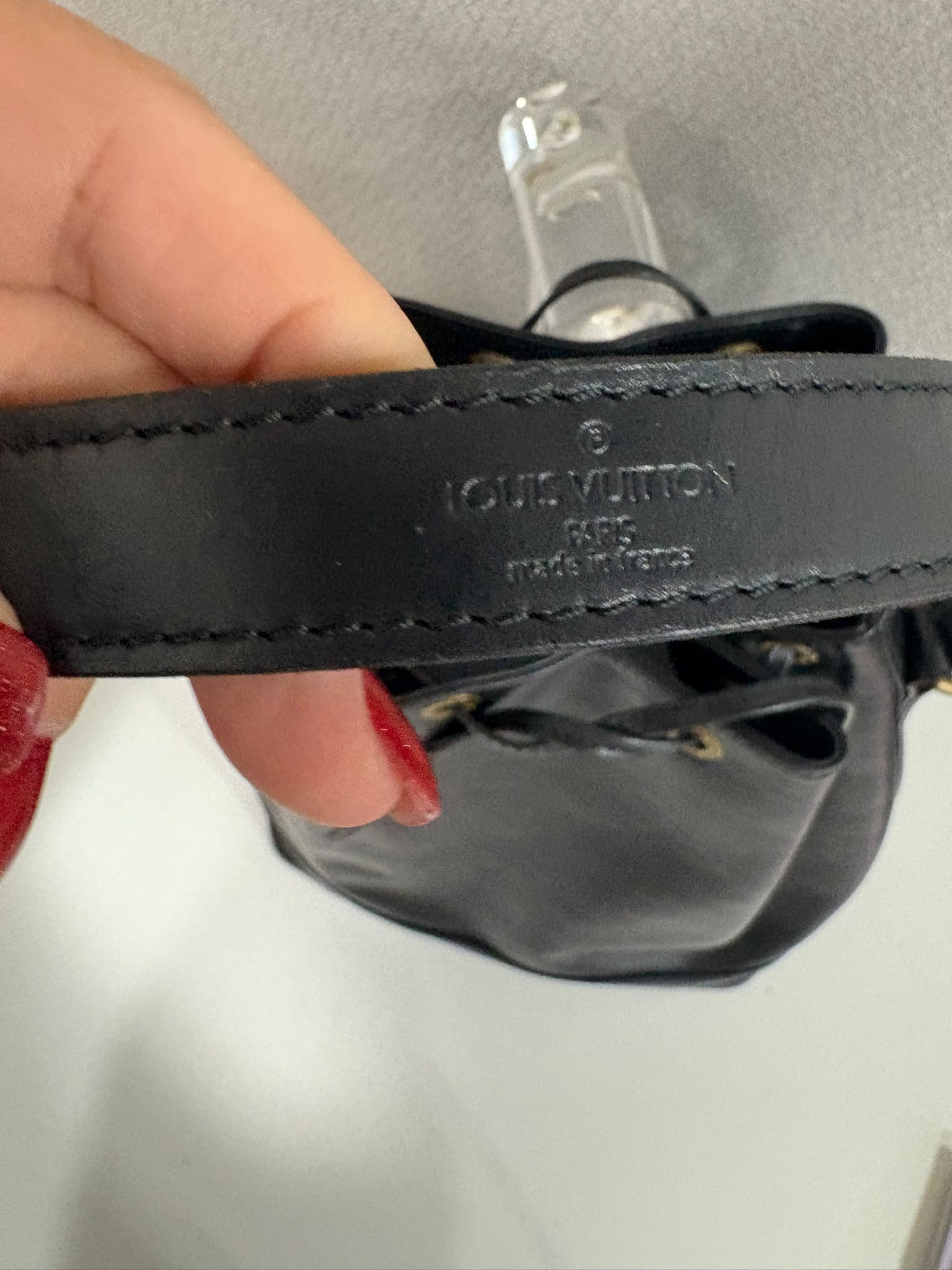LOUIS VUITTON NOE EPI NEGRO - Imagen 8
