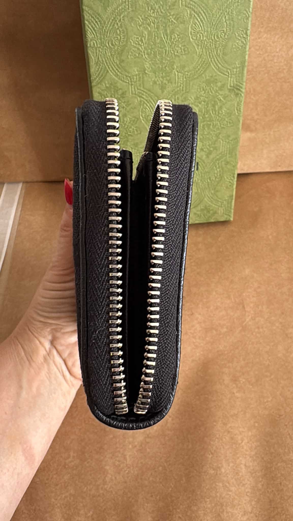 Gucci GG – Cartera Zip Around - Imagen 8