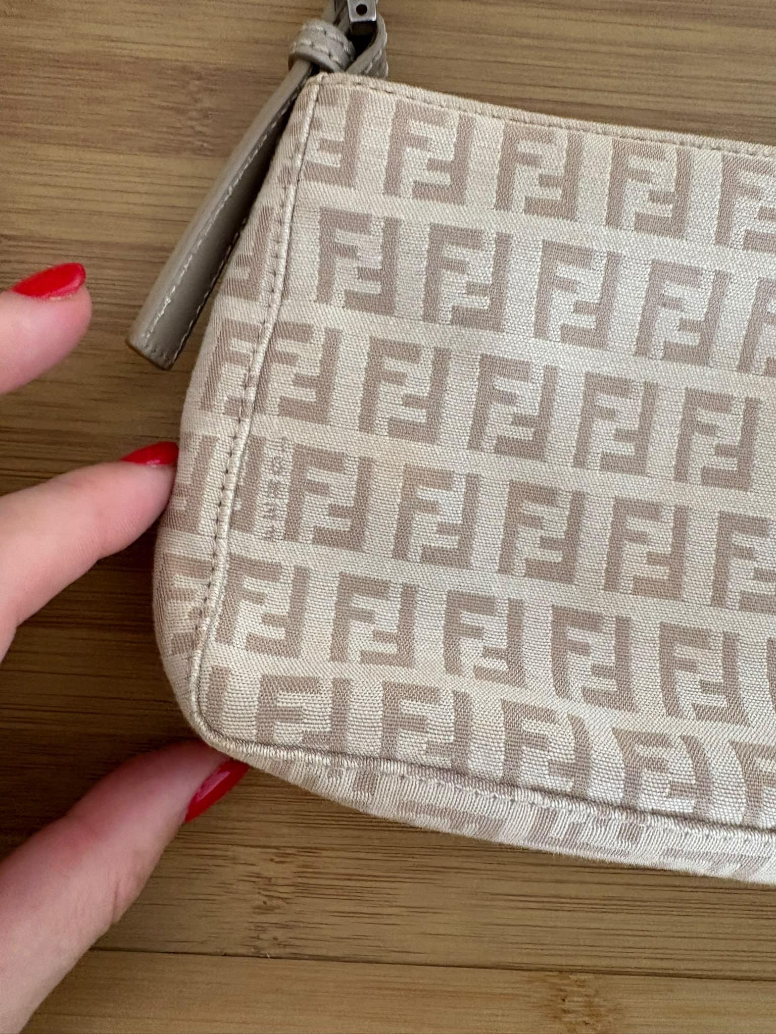 Fendi Zucchino Shoulder Bag Beige - Imagen 16
