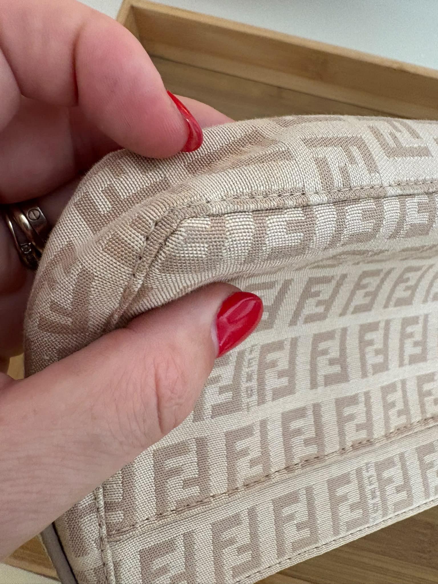 Fendi Zucchino Shoulder Bag Beige - Imagen 13