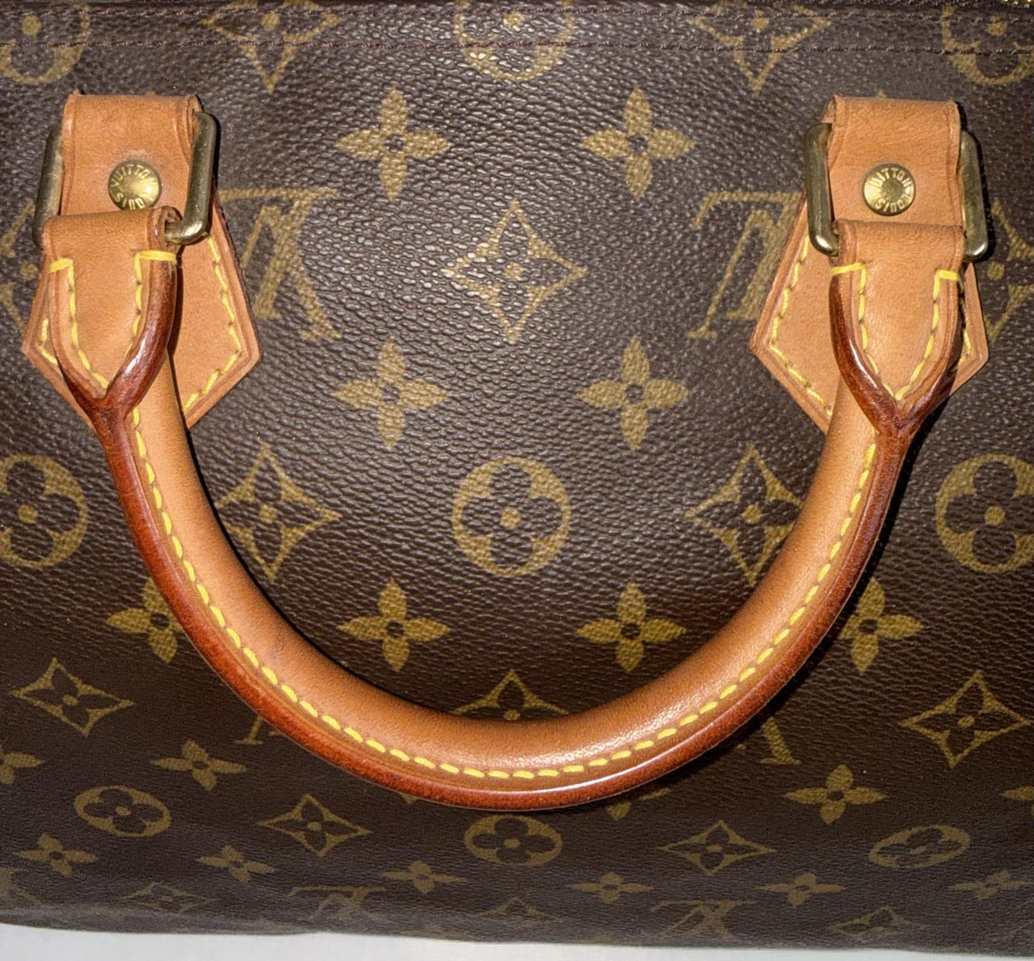 Louis Vuitton Speedy 35 Monogram - Imagen 17